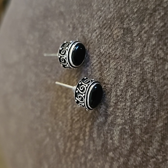 ARTISAN Sterling Silver Black Onyx Scroll Post Earrings - Picture 3 of 5